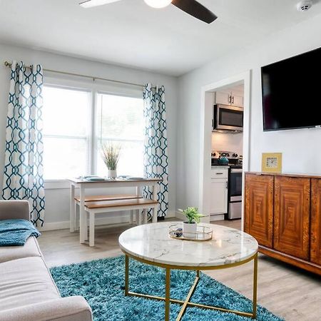 2Br 1Ba Duplex House King Beds Great For Small Groups Close To All Uptown Charlotte Attractions Exterior foto